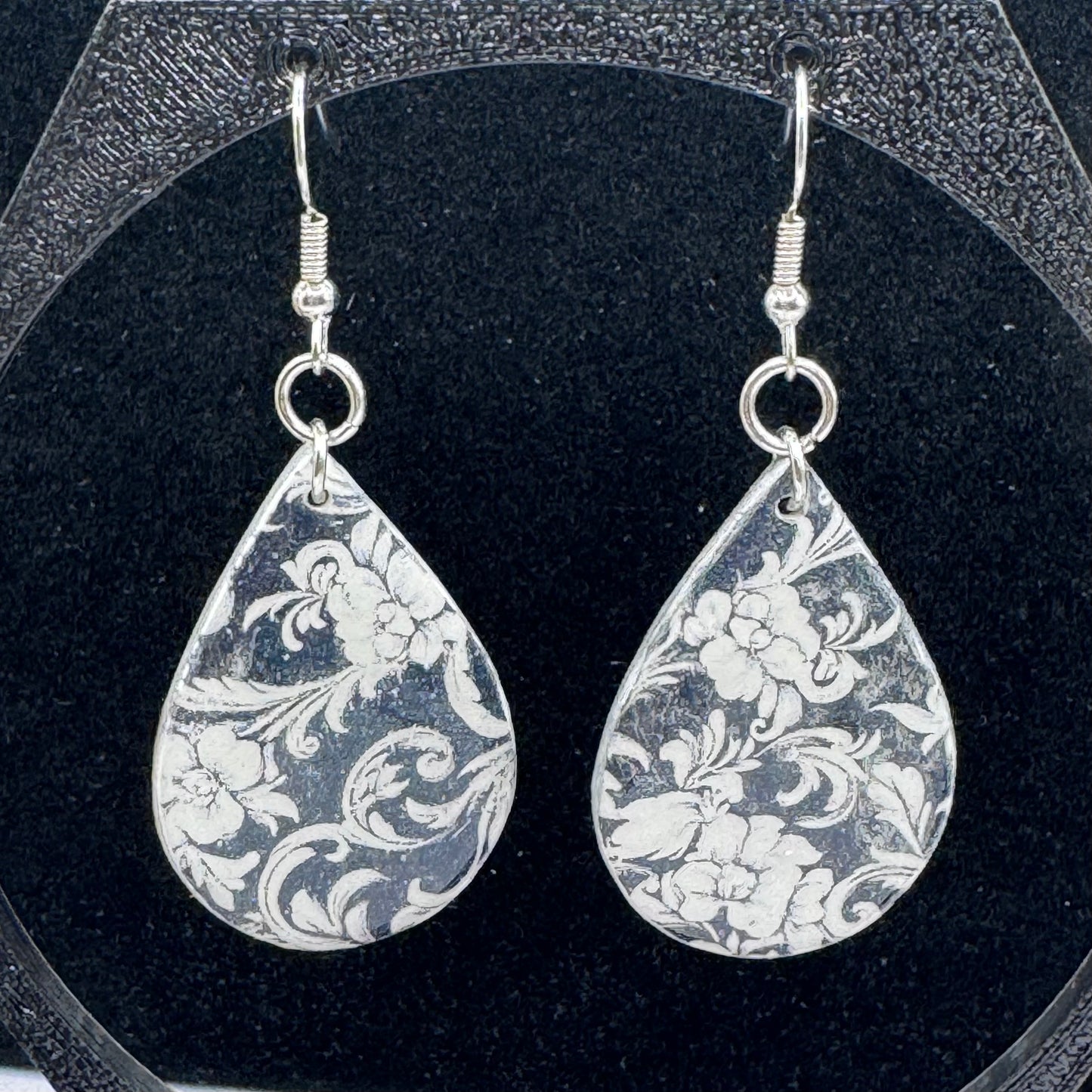 Twilight Damask Drops